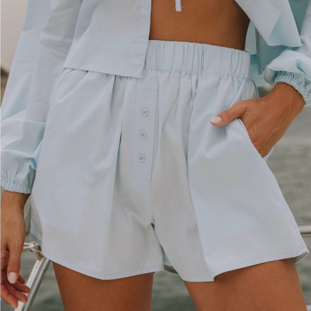 NWT Daily Drills Poplin Resort Shorts- light blue XS/S